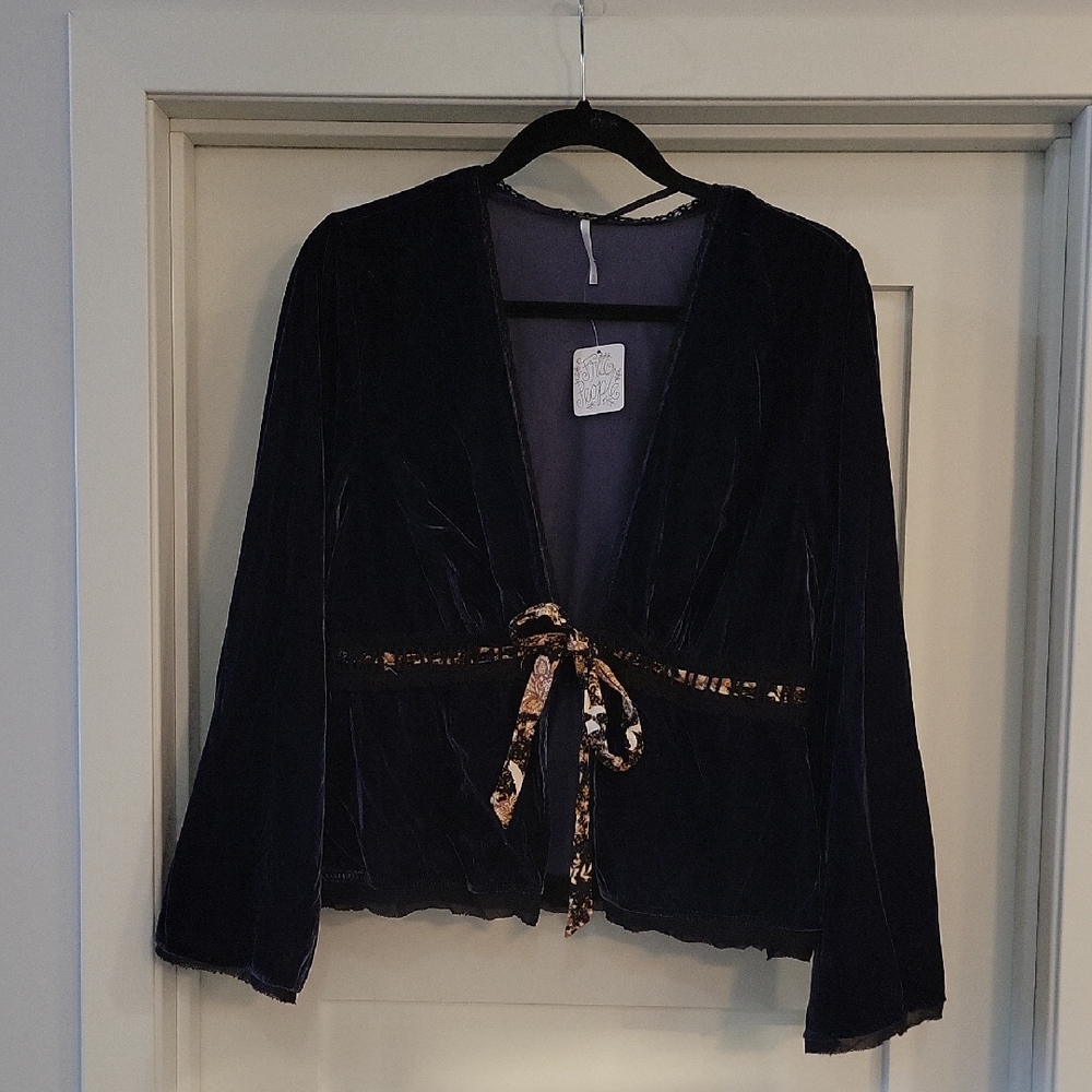 Free People Top M NWT